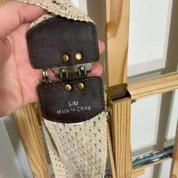 S/M metal bird and crochet belt - Picture 7 of 8